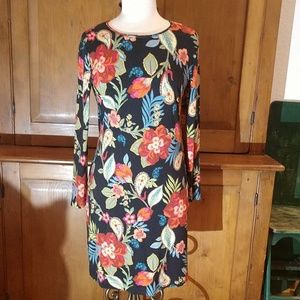 ❤️Wardrobe Goals HP ❤️ Sara Campbell Floral Dress